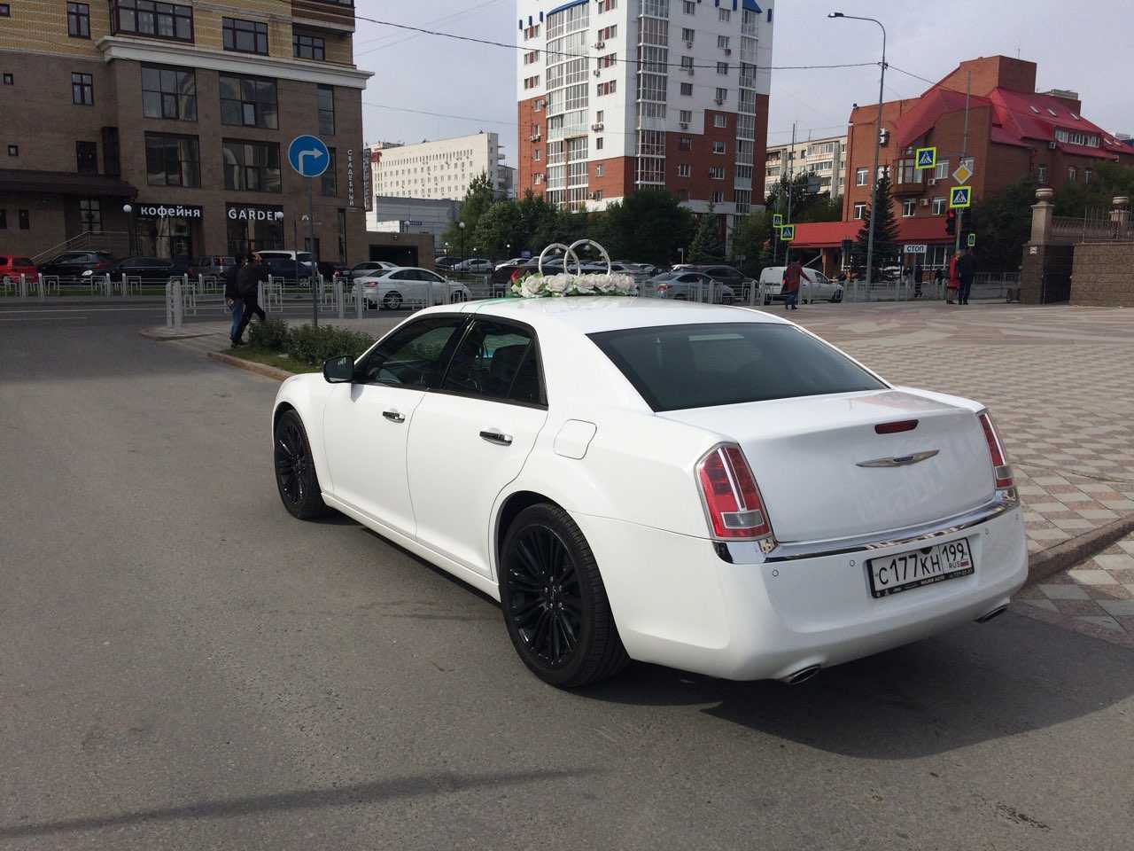 Аренда Chrysler 300C New - Аренда автомобилей в Тюмени